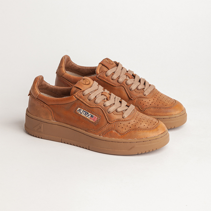 MEDALIST SNEAKERS WASHED SG (SOLID GOAT) TOBACCO
